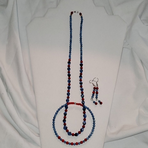 Royceton - Picture 4 of 4